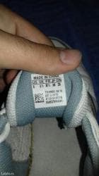 Ženska obuća: Adidas zenske patike 38 2/3 slanje ili licno preuzimanje zrenjanin — 1