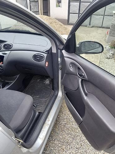 opel delovi nis: Ford Focus karavan – 1.6b 2002g. restajling. polovni delovi . Motor — 8