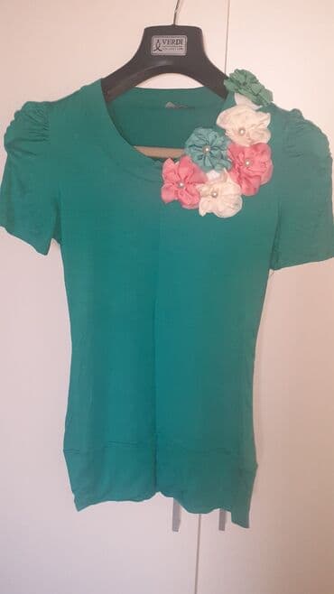 Women's T-shirts and tops: Fashion, M, color - Green — 1