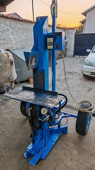ručni brener sa zamenjivom bocom: Na prodaju cepac za drva 24t, poluautomatski, zahvat 360mm. Cena — 4