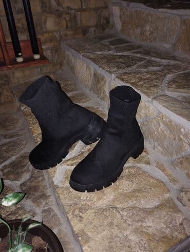 Sweatpants: High boots, 37 — 1