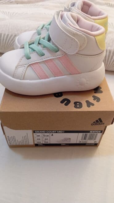 Adidas dečje patike – Grand Court Mid I (model IE8704) Patikice kratko na lalafo.rs Adidas dečje patike – Grand Court Mid I (model IE8704) Patikice kratko