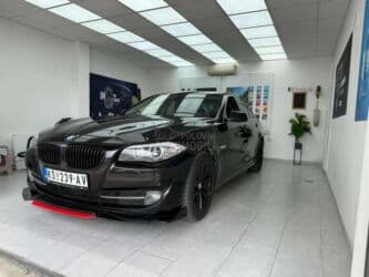 new yorker stvari: Stanje: Polovno vozilo Marka BMW Model 520 Godište 2011. Kilometraža — 12