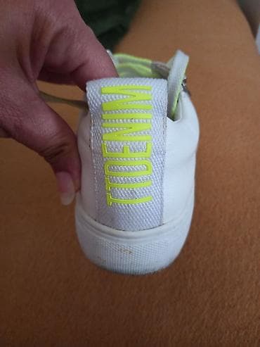 guess patike: Original patike u savršenom stanju, nosene 2 puta. Preudobne I — 4