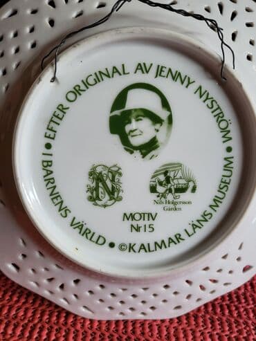 Staro posuđe i escajg: Tanjir nov za zid orig.Jenny N. iz 70,80ih godina. Deciji svet — 8