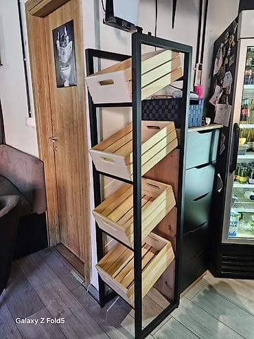 dormeo proizvodi sa greskom: Stalak za izlaganje voća i povrća BEZ drvenim gajbicama. - — 4