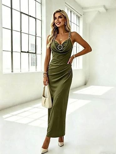 bele svecane bluze: Elegantna duga haljina sa lancima i prsten detaljem - Model: duga — 8