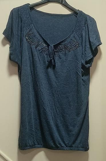 pull and bear pantalone: Ženska majica sa kratkim rukavima – tamnoplava - Materijal: lagan — 1