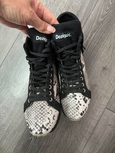 exit patike: Desigual, 36 — 1