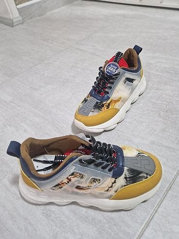 Trainers: Patike – veličina 39 - Model: modne patike sa debelim „chunky” đonom — 2