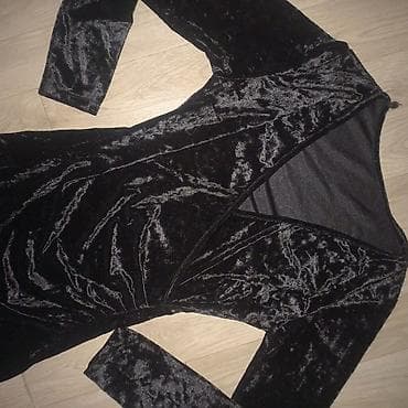 Lične stvari: Elegantna crna haljina od somota - Materijal: meki somot sa blagim — 1