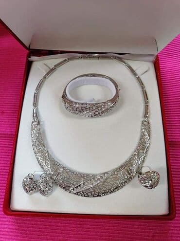 pepco nova varos: Set: Bracelet, Necklace — 19