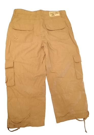 Muška odeća: Kargo pantalone 3/4 dužine – bež/khaki - Model: 3/4 kargo pantalone — 2