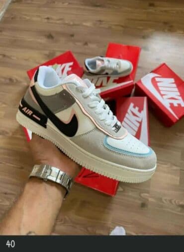 kickers obuca u beogradu: Nike, 40 — 1