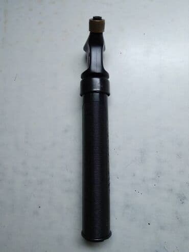 mini magnetni šah: Mini pumpa Microquicker za lopte 20 cm, dvosmerna sa plasicnom iglom — 2