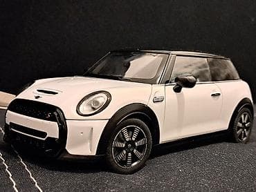 mini skije: Mini COOPER S "White" 1:18 - NOVO NOVO! Model MINI COOPER S — 1