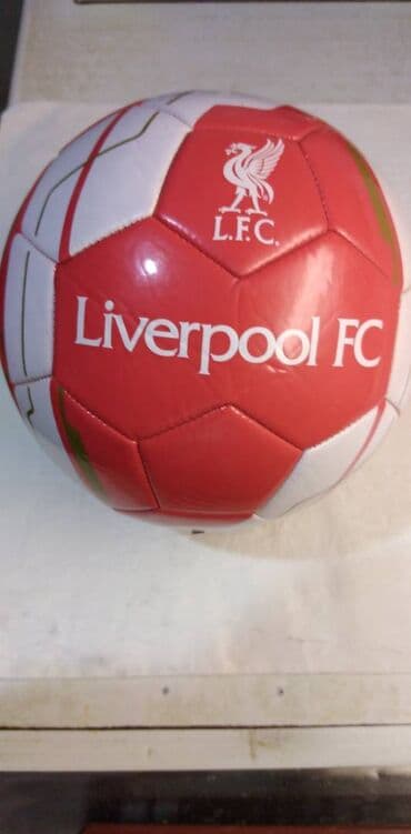 mini fudbal igracka: Lopta za fudbal Liverpool FC br.5 tezina 402 gr. nova — 1