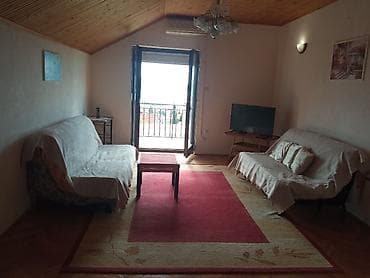 kucice za koke nosilje: Izdajem 2 apartmana po 70 m² u naselju Šušanj-Bar,sa pogledom na — 6