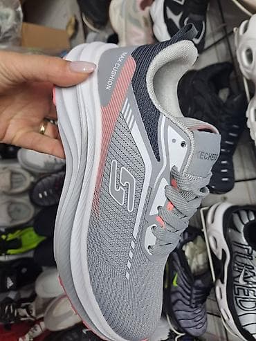 patike skechers: Skechers 36-41 
Cena 3300 din — 3