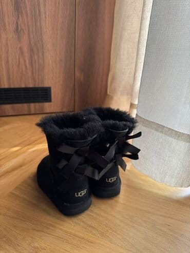 broj cipela 38 u americi: Ugg čizme, UGG, Veličina - 23 — 1