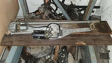 kuka za volan: MOTOR BRISAČA ZA BMW SERIJA 7 | bmw 7 e32 mehanizam brisača sa — 3