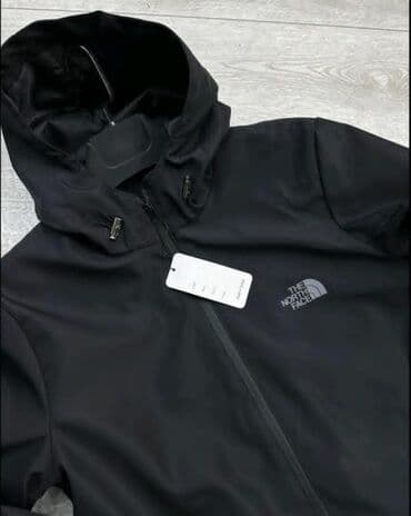nike m: Muška crna softshell jakna sa kapuljačom - Model: sportsko‑casual — 3