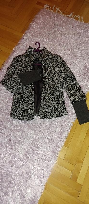 S (EU 36), Sa postavom