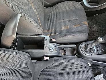 c4 1.4 benzin: SREDNJA KONZOLA ZA CITROEN C4 ZA 2005. GOD. | PEUGEOT CITROEN 1.6 — 1