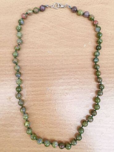 Brooches: Ogrlica Epidot (unakit) Ogrlica od Epidota (unakita), poludragi — 1