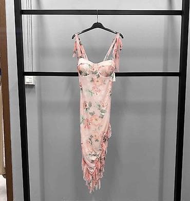 haljine tom tailor: ❤️Romantična midi haljina na bretele sa cvetnim printom
✅2400 din — 2