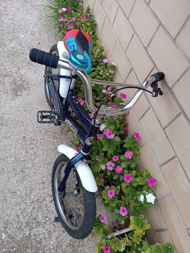 na dva tocka za decu: Dečiji bicikl Lofty 16" Decija bicikla Lofty. Tockovi su 16", sto — 4