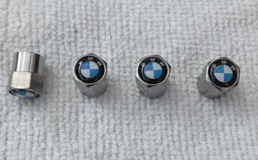 imt 506 ulje u menjacu: Univerzalne metalne ventil kapice sa logom BMW. Ukrasite Vaš — 2