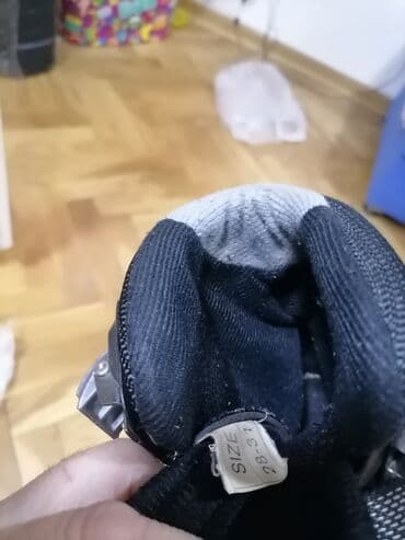 dva i po muškarca sa prevodom: Roleri dobri za dete od 28 do 31
 Mirjevo — 10