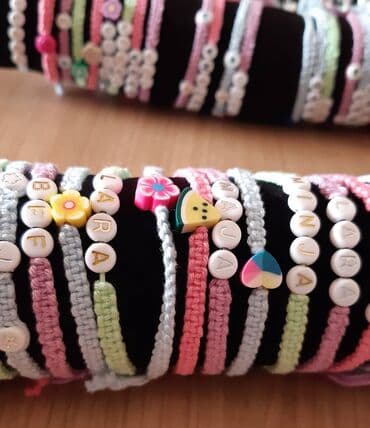 batch kod parfem: Narukvice Hand Made 150 vockice, 200 ime, 250 perlice Isporuka Slanje — 15