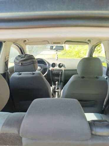 dukserice za menjac: Seat Ibiza: 1.9 l | 2004 г. 353991 km Hečbek — 1