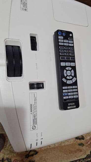 Projektori: Epson EH-TW7200 projekcioni uređaj (3LCD) - Rezolucija: Full HD 1080p — 2