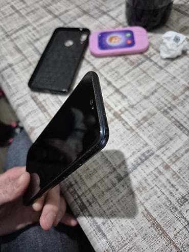 Mobile Phones & Accessories: Huawei P20 Lite, crna boja. Glavne karakteristike: - Ekran 5.84" — 7