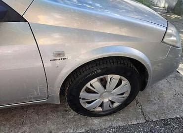 pezo 1: KRILA ZA NISSAN PRIMERA | Nissan primera krila komad 50e — 2