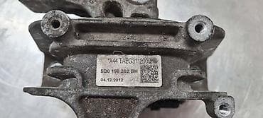 sedista za golf 5: NOSAČ MOTORA ZA VOLKSWAGEN GOLF 7 - 5Q0199262BH | Nosač motora Golf — 2