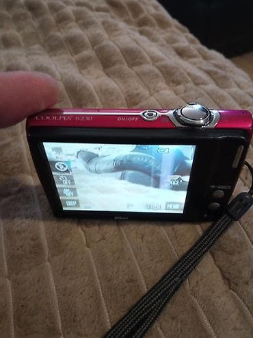 cajnik sa cediljkom: Nikon COOLPIX S230 – kompaktni digitalni fotoaparat u ružičastoj boji — 6