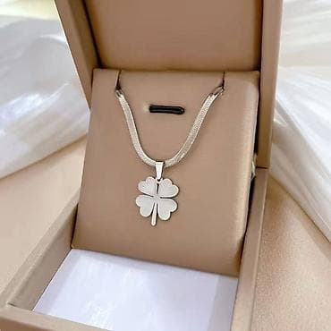 muski satovi za poklon: Elegantna ogrlica sa blistavim privjeskom - Materijal: sjajni metal — 10
