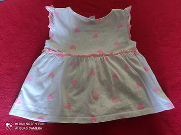 odeca za decu: Haljinica velicina 74
Duzina 34
Ramena 19
Obe za 700 din — 3