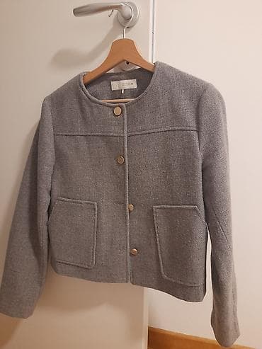 vogeli pantalone: Ženska kraća jakna/sako – siva Zara - Model: ravna silueta sa blago — 2