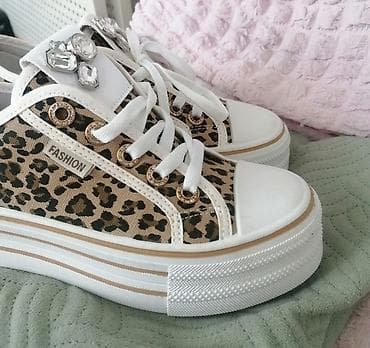 High boots: Ženske patike sa leopard printom i platformom, dizajnirane za udobnost — 8