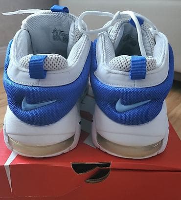 crne carape i bele patike: Nike Air More Uptempo – bele patike sa plavim detaljima, br gaziste — 4