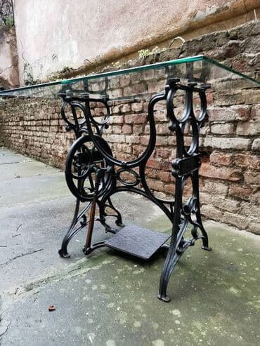 Stolovi: Stakleni retro sto novo staklo fazetirano i teško 15 kg, debljine 1