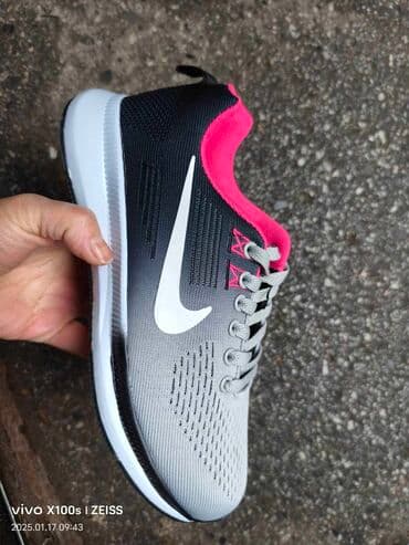 Women's Sneakers and athletic shoes: Nike, 36 — 3