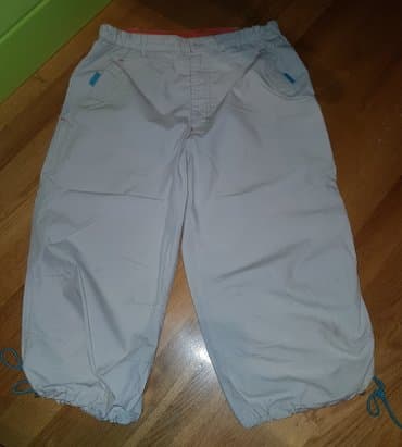 tech fleece sivi: Brugi bermude tanke muske. ispod kolena su. bež- svetlo siva boja — 1
