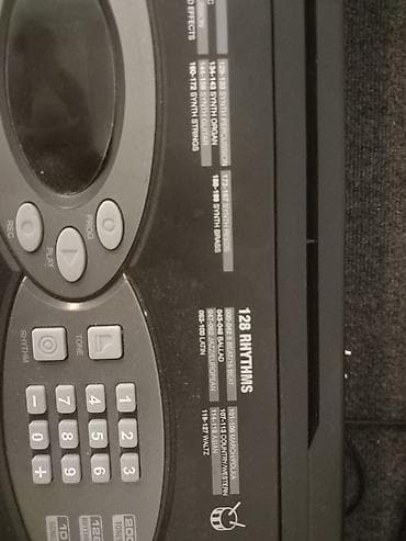 oglasi za bicikle: Alesis MIDI klavijatura/aranžer sa ugrađenim zvučnicima - 61 pune — 3