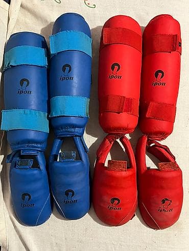 Polovna oprema za karate. Jedan komplet 3000din. Zajedno 5000din